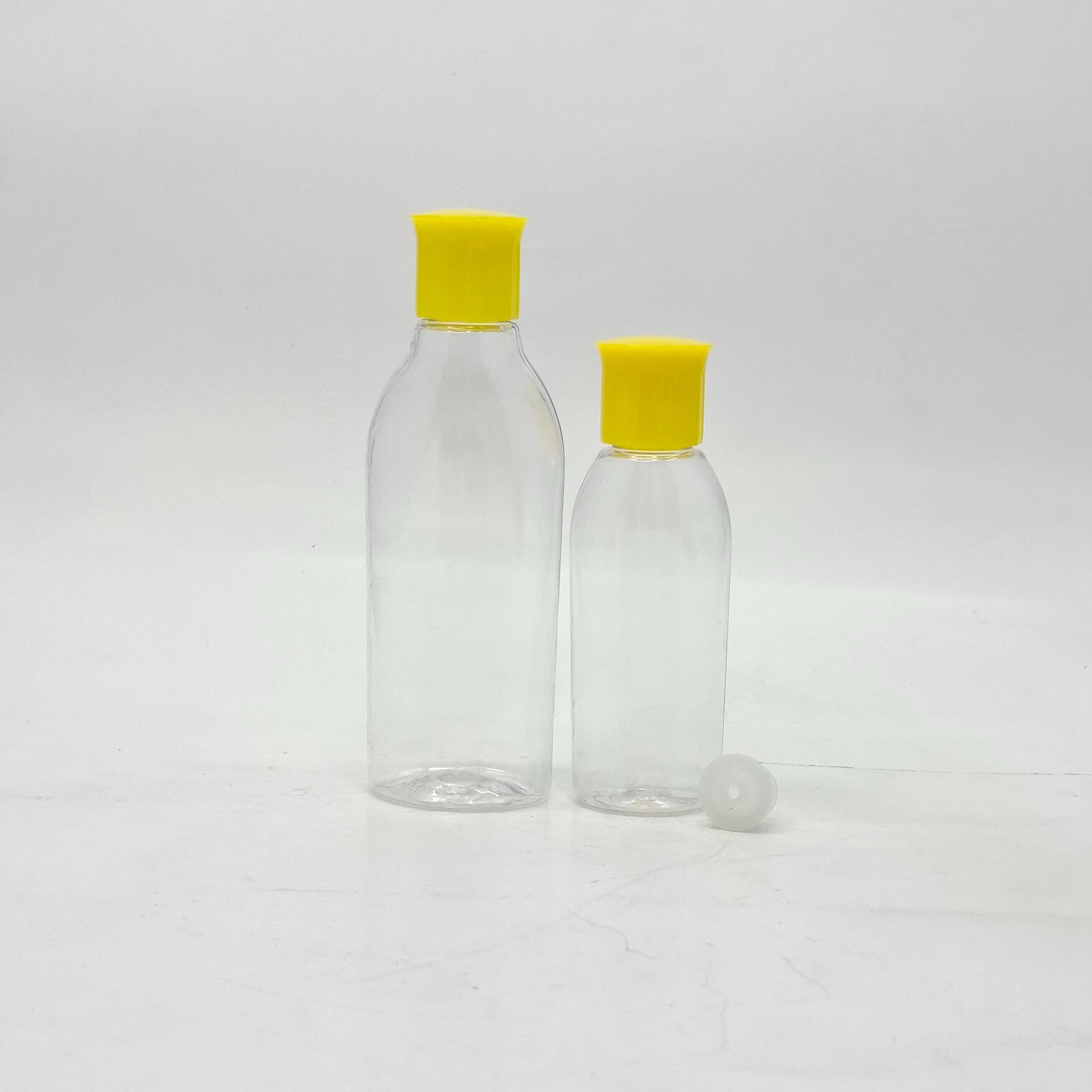 Thumbnail 2 of 50ml Reebon Bottle Clear - Oil Lid Yellow