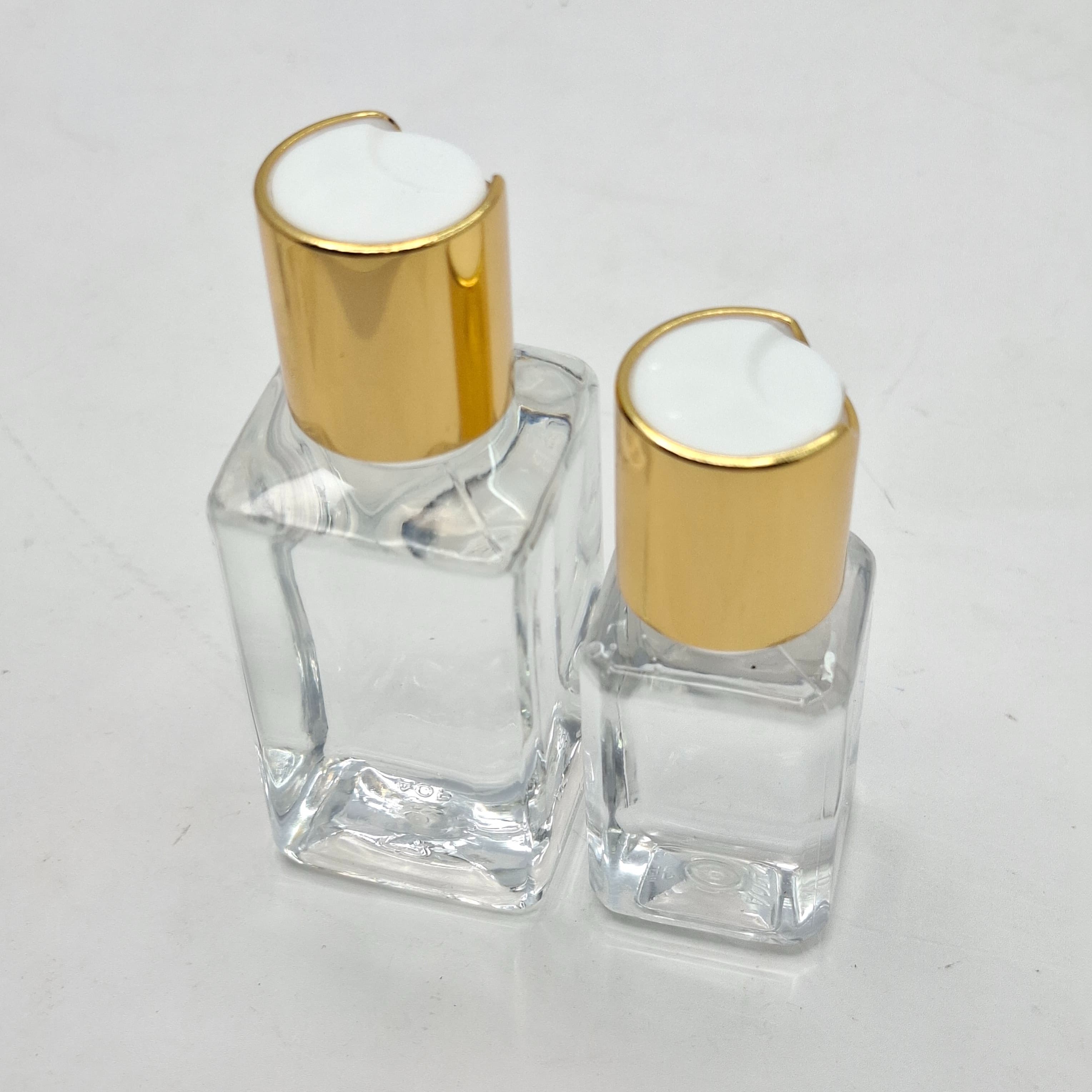 Thumbnail 2 of 30ml Squar Clear Bottle  -  Press Lid Gold