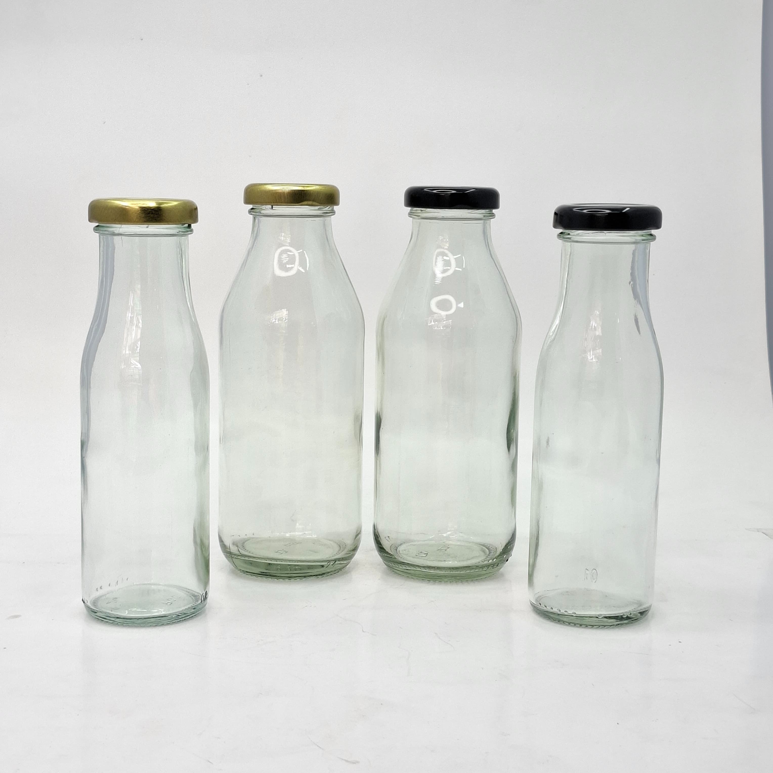 Thumbnail 3 of 370ml Clear Juice Glass Bottle - Black Lid