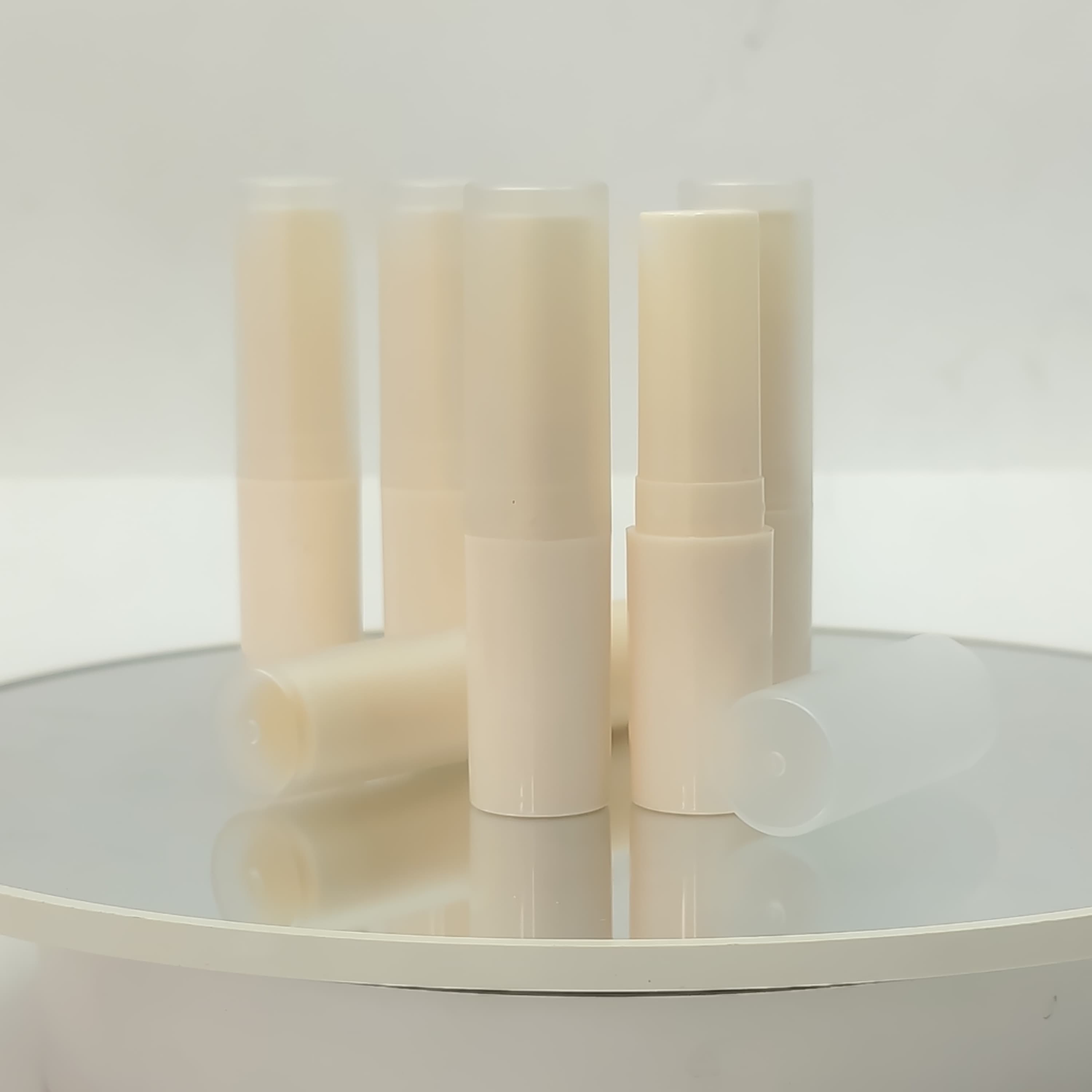 Main image of 3.5g Lip barm / Lip stick - Ivory colour