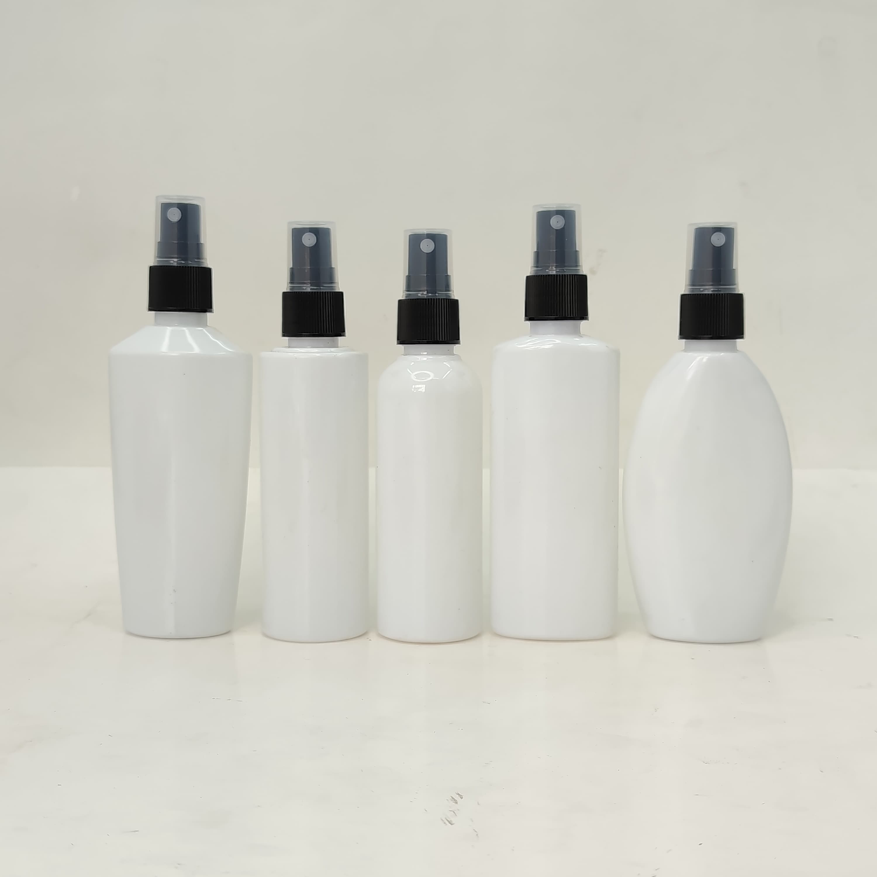 Main image of 100ml White Bottle - Black Sprayer